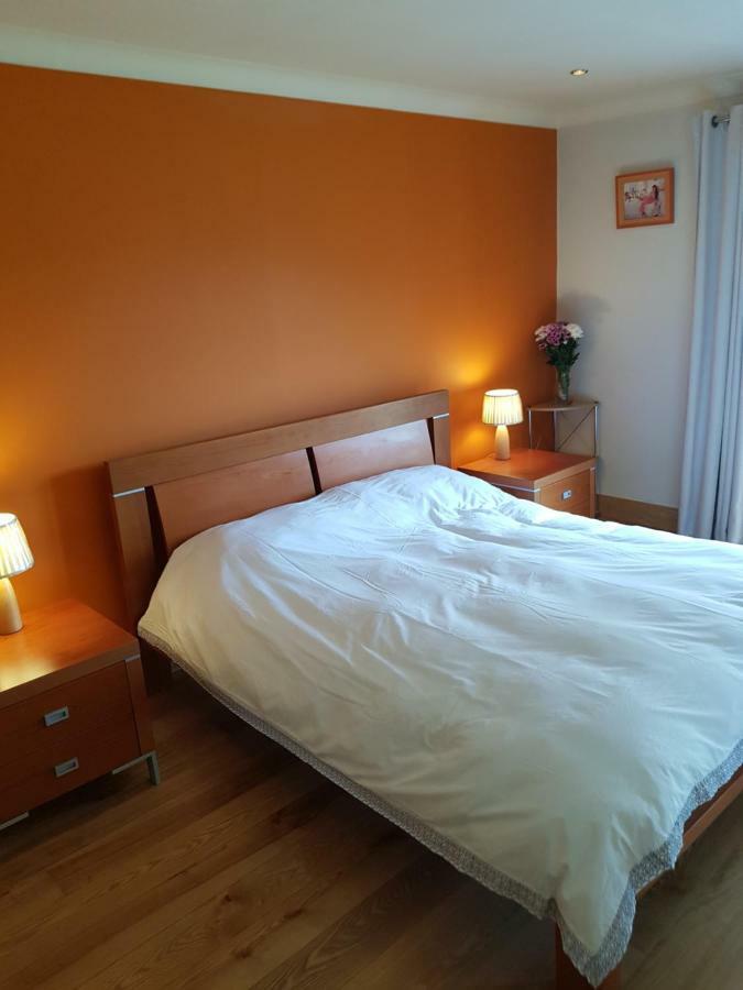 The Courtyard Apartments !!!! คิลลาร์นีย์ ภายนอก รูปภาพ